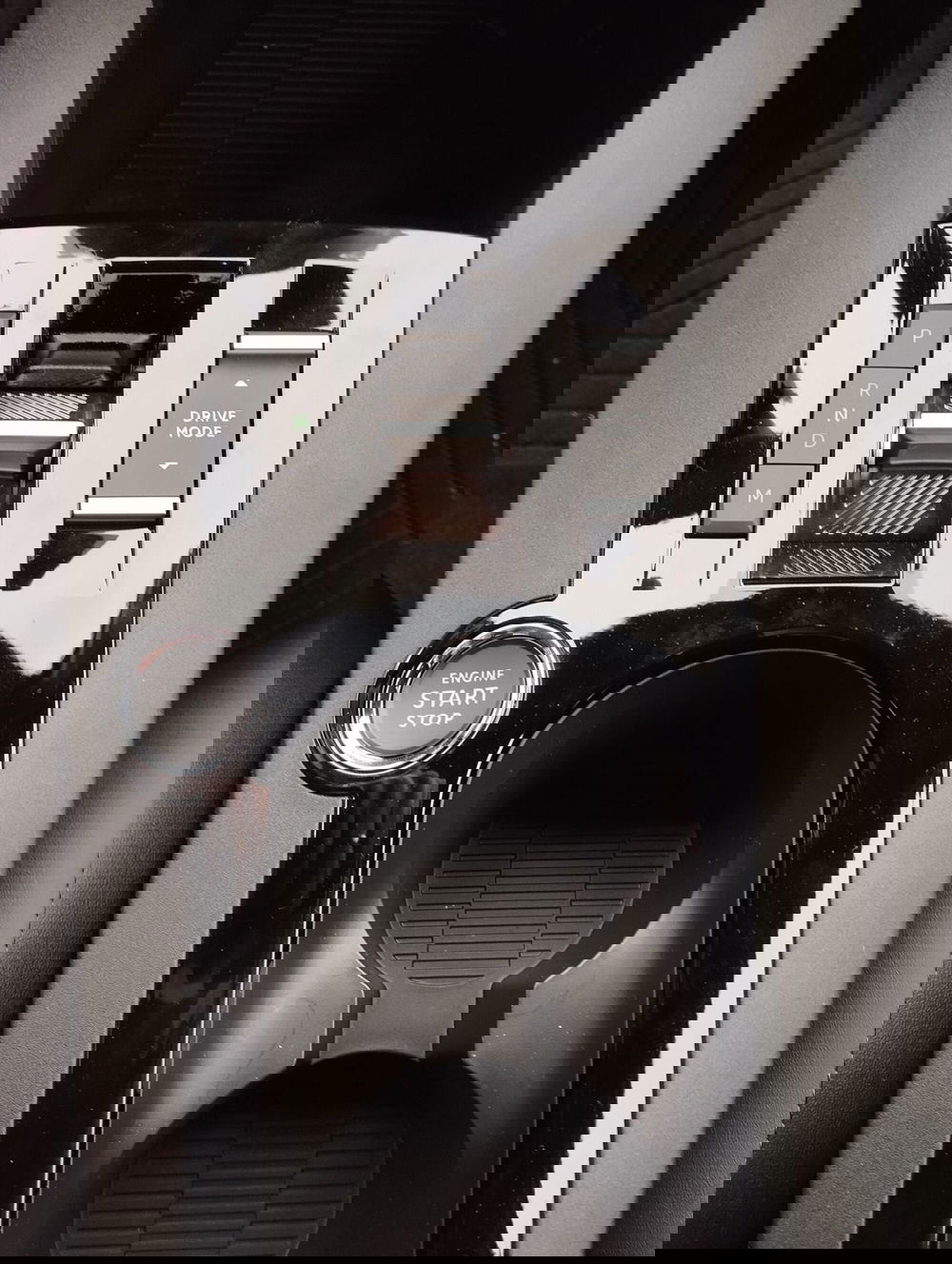 Lancia Ypsilon nuova a Frosinone (14)