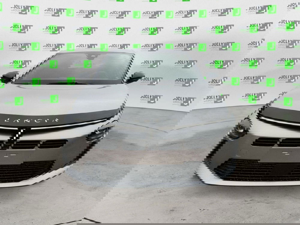 Lancia Ypsilon nuova a Frosinone (2)