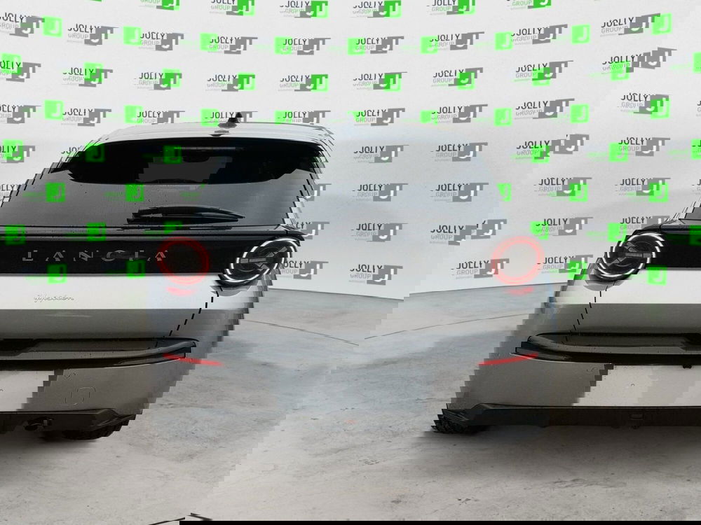 Lancia Ypsilon nuova a Frosinone (5)