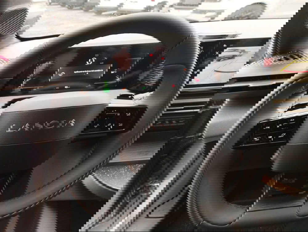 Lancia Ypsilon nuova a Frosinone (6)