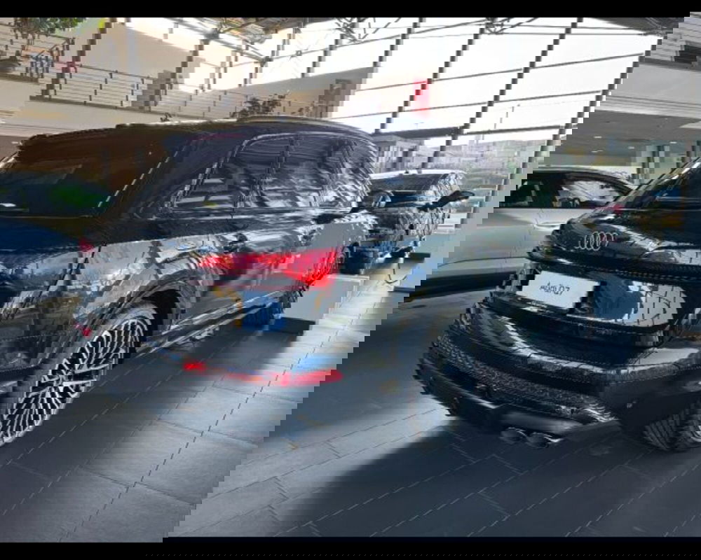 Audi SQ7 nuova a Treviso (2)