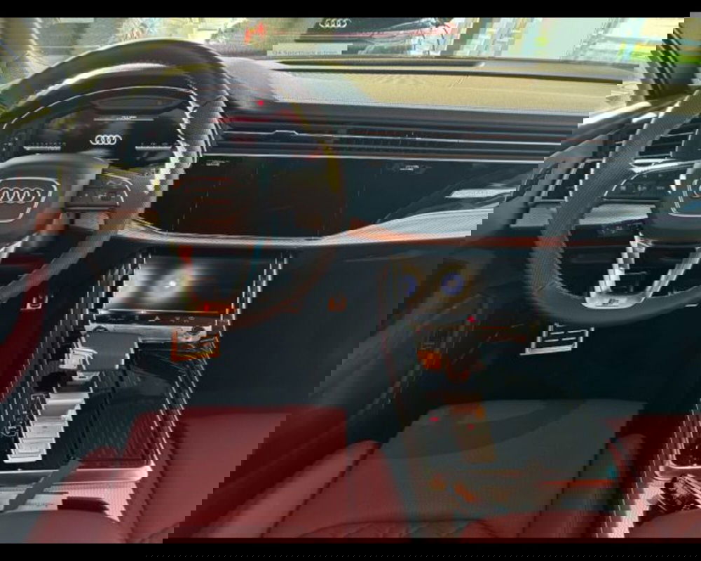 Audi SQ7 nuova a Treviso (4)