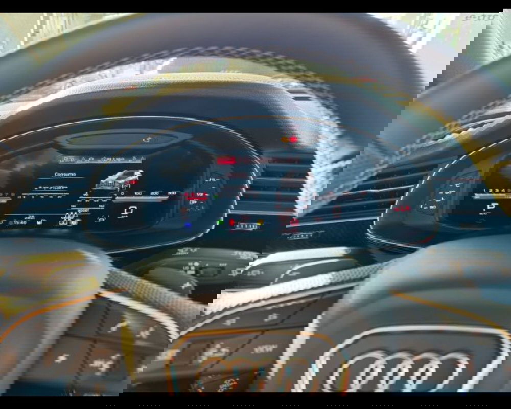 Audi SQ7 nuova a Treviso (8)