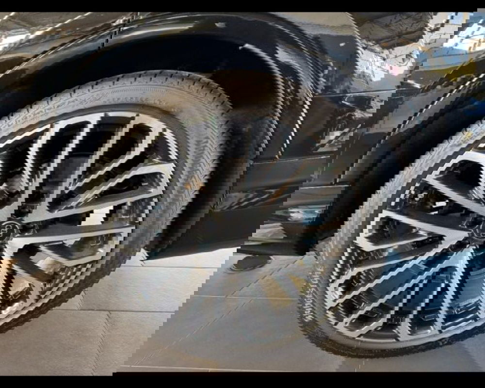 Audi SQ7 nuova a Treviso (9)