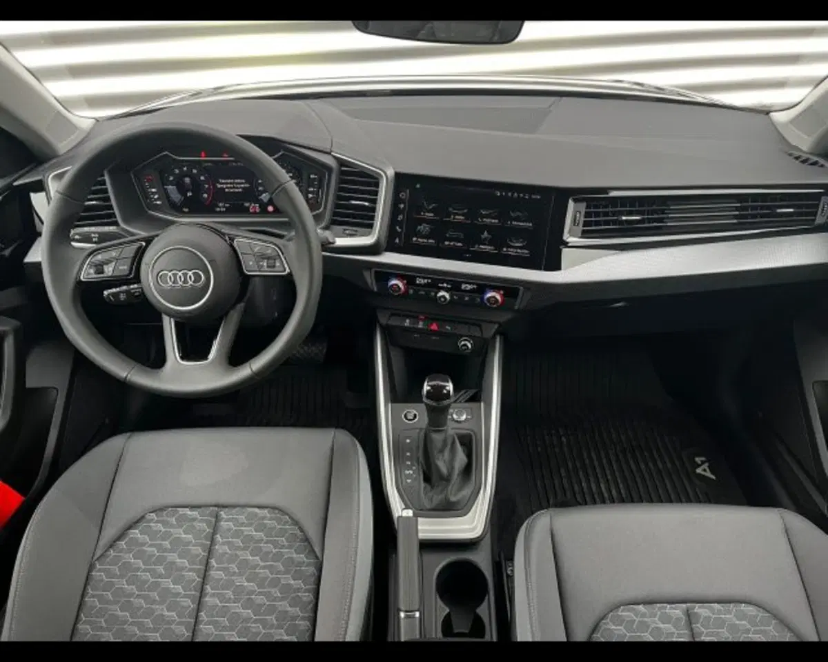 Audi A1 Sportback nuova a Treviso (4)