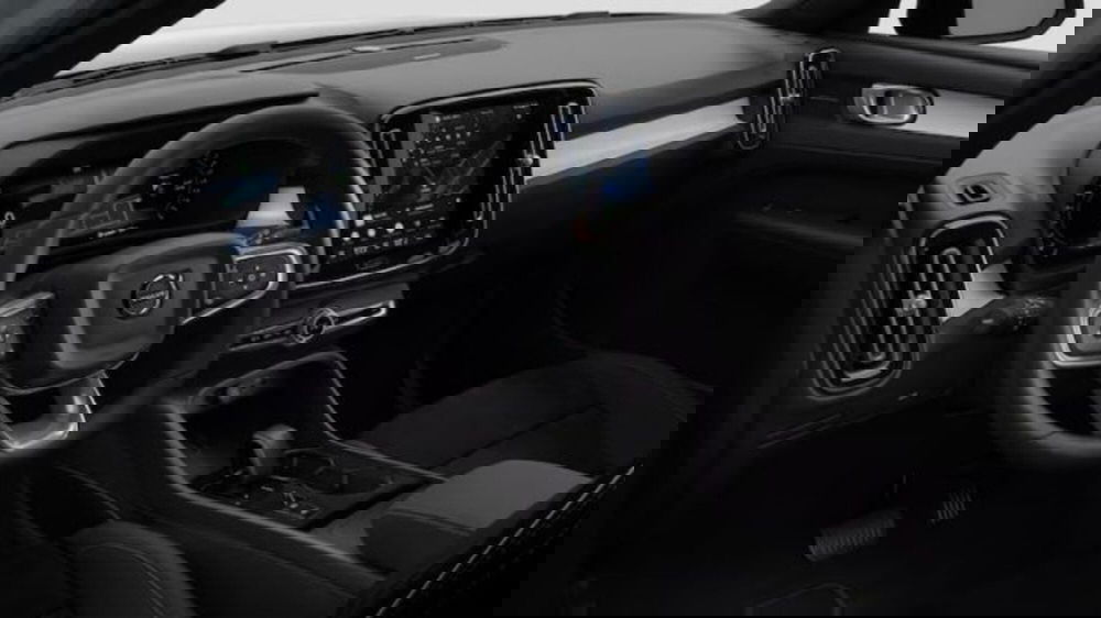 Volvo XC40 nuova a Treviso (11)
