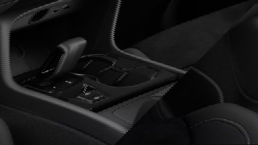 Volvo XC40 nuova a Treviso (12)