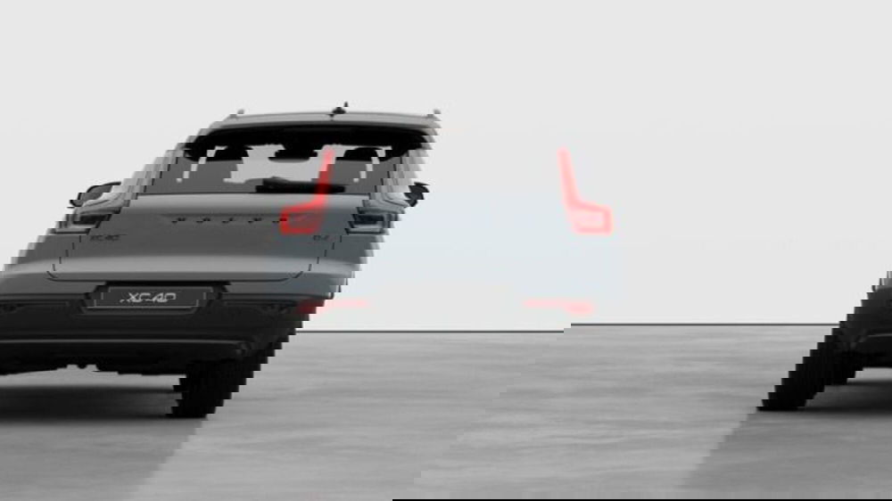 Volvo XC40 nuova a Treviso (7)