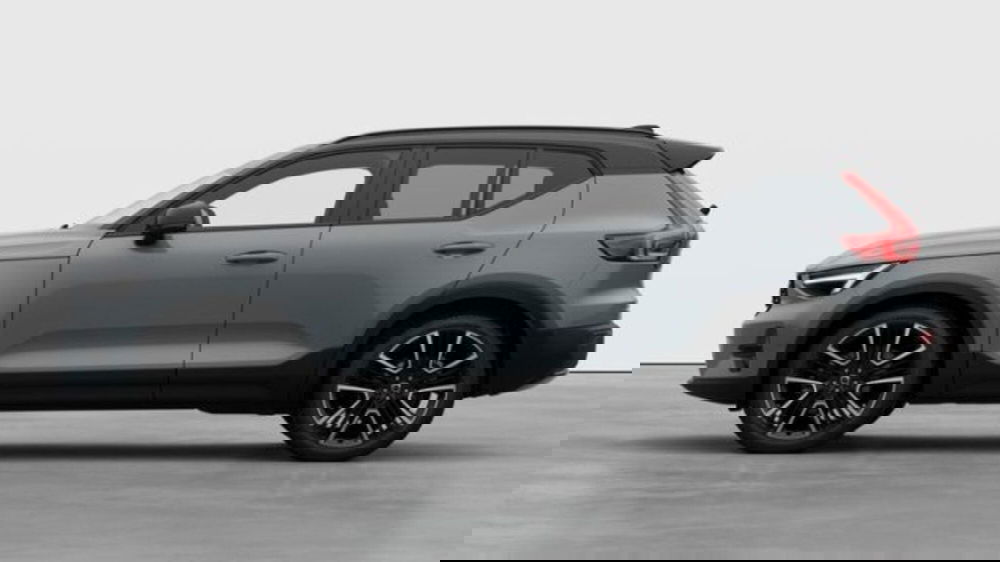 Volvo XC40 nuova a Treviso (9)