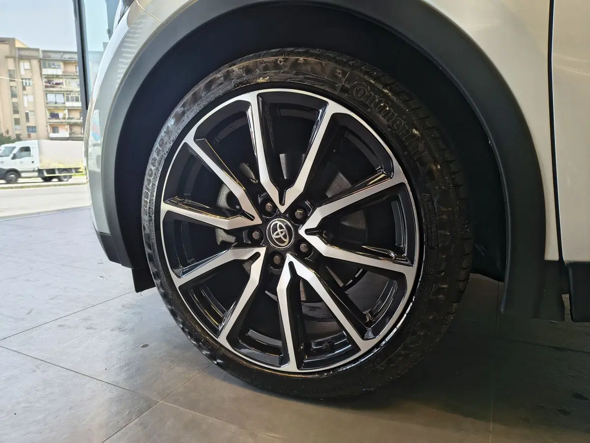 Toyota Toyota C-HR usata a Catanzaro (12)