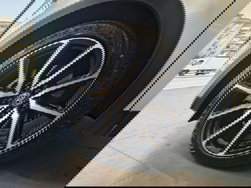 Toyota Toyota C-HR usata a Catanzaro (12)