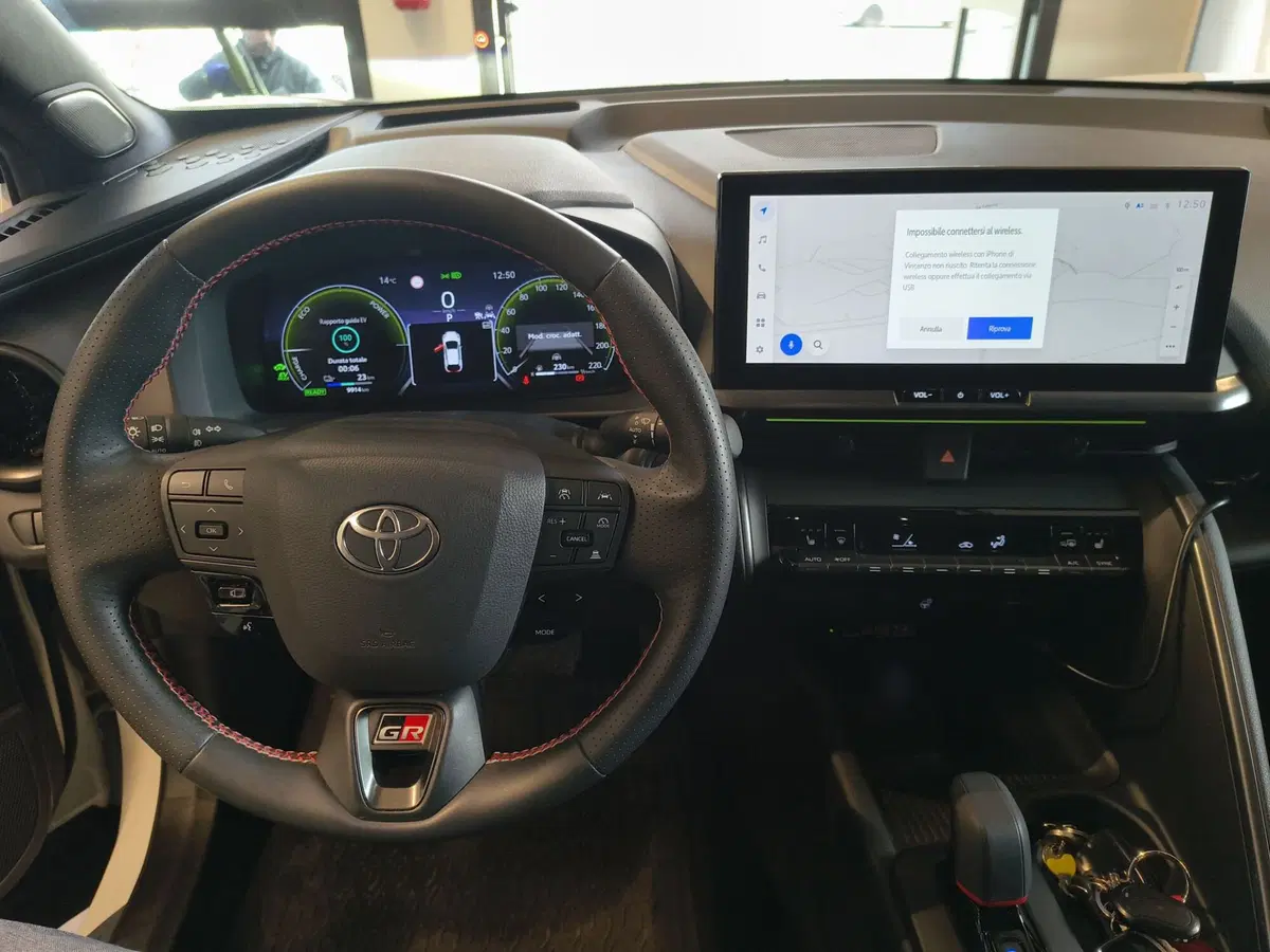 Toyota Toyota C-HR usata a Catanzaro (17)