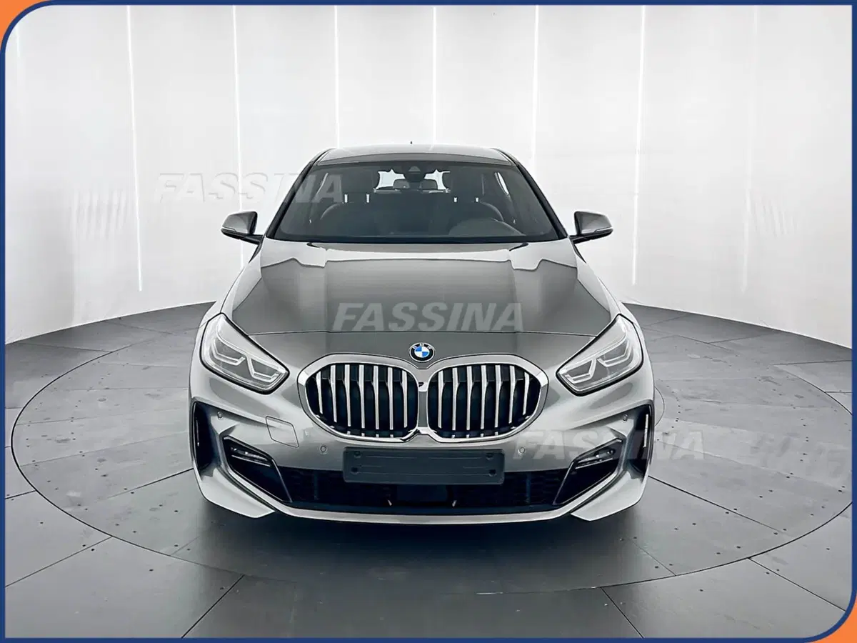 BMW Serie 1 5p. usata a Milano (2)