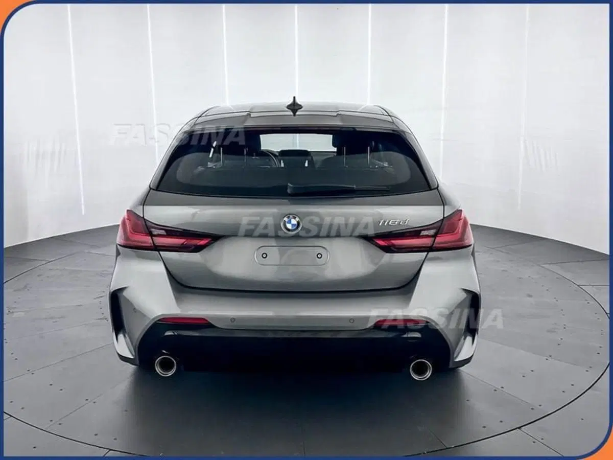 BMW Serie 1 5p. usata a Milano (5)