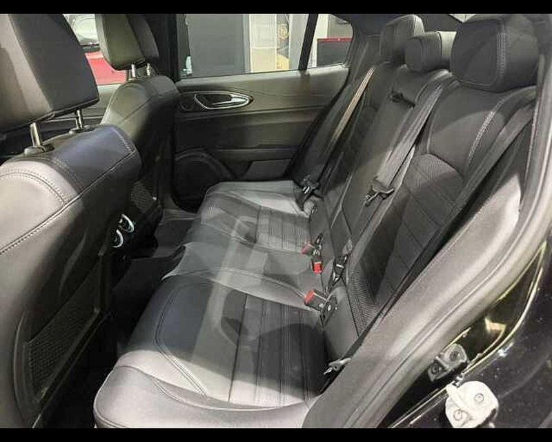 Alfa Romeo Giulia usata a Alessandria (12)