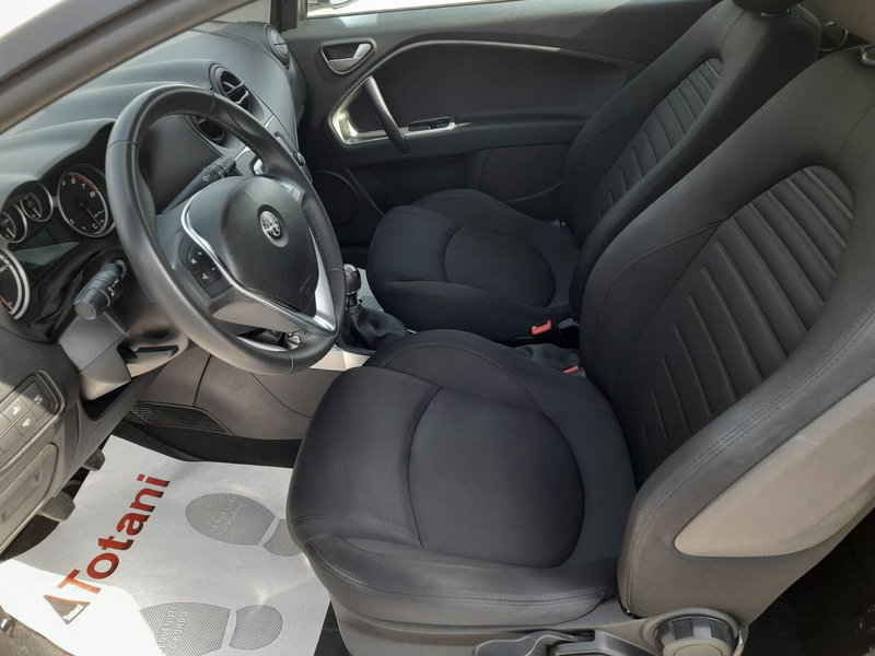 Alfa Romeo MiTo usata a L'Aquila (10)