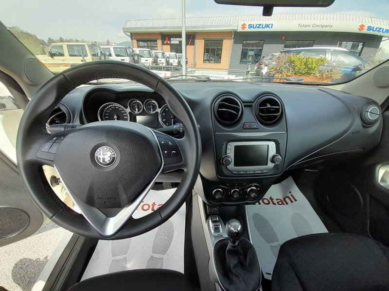 Alfa Romeo MiTo usata a L'Aquila (8)