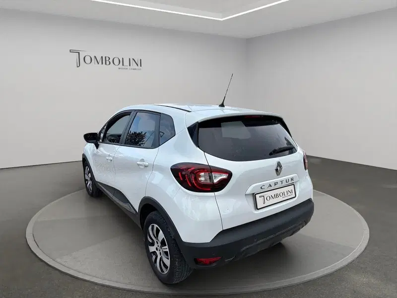 Renault Captur usata a Macerata (4)