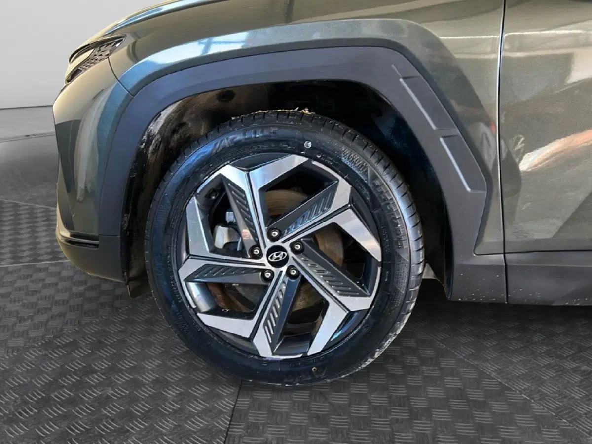 Hyundai Tucson usata a Roma (9)