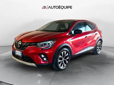 Renault Captur 1.6 full hybrid Techno 145cv auto del 2023 usata a Marino