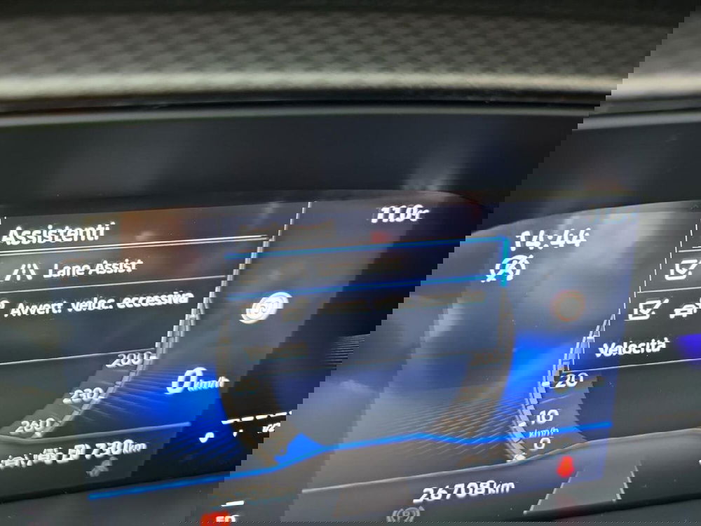 Volkswagen T-Cross usata a Lecco (14)