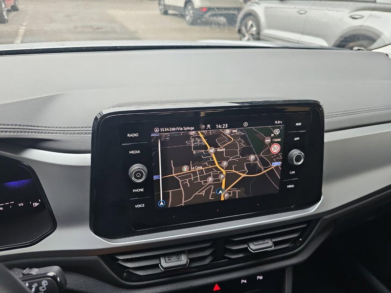 Volkswagen T-Roc usata a Lecco (13)