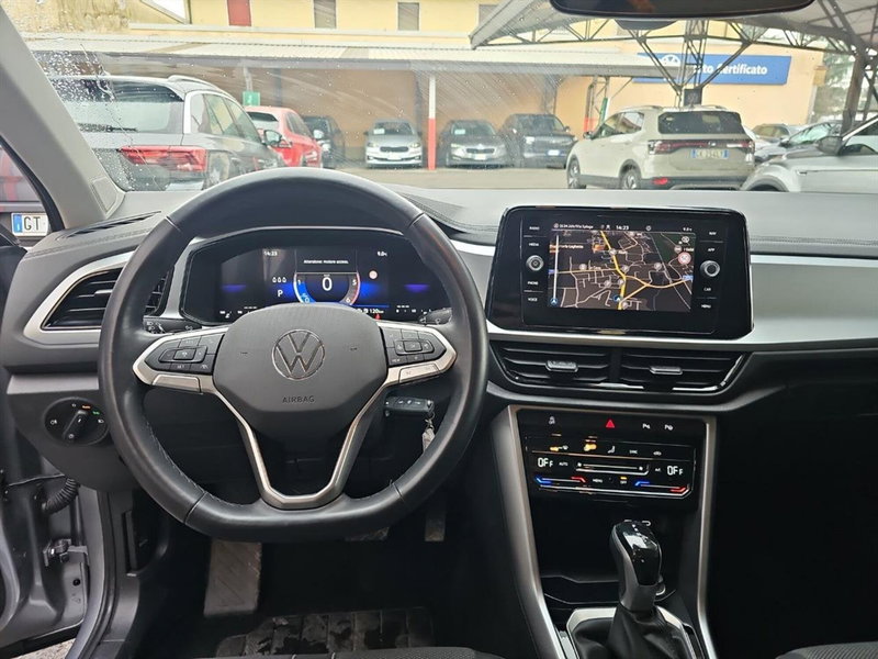 Volkswagen T-Roc usata a Lecco (9)