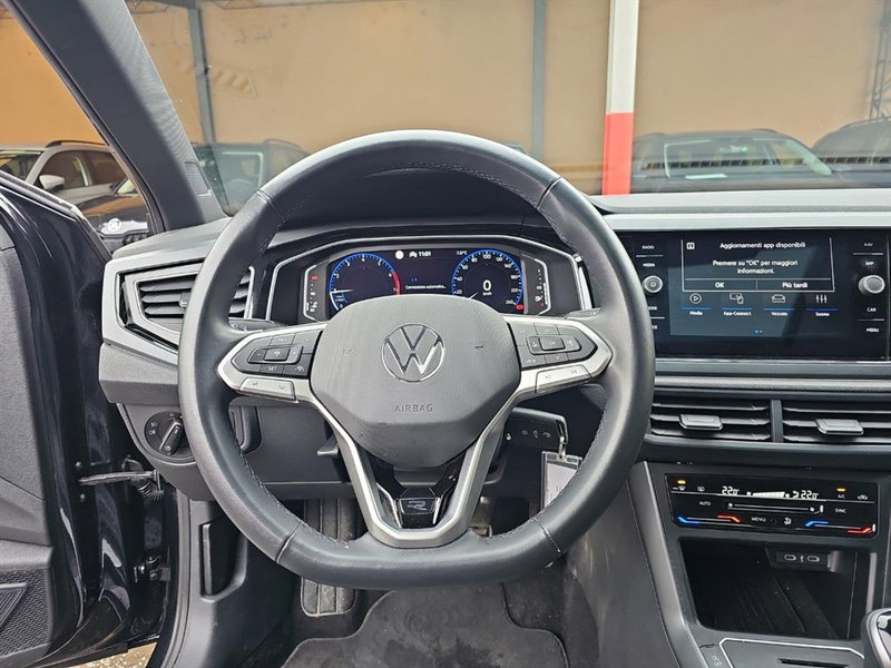 Volkswagen Taigo usata a Lecco (11)