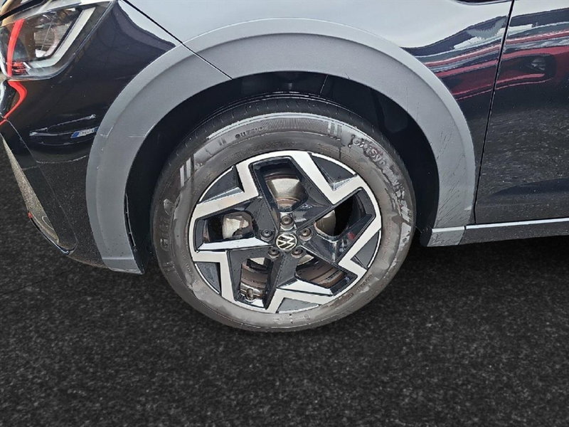 Volkswagen Taigo usata a Lecco (15)