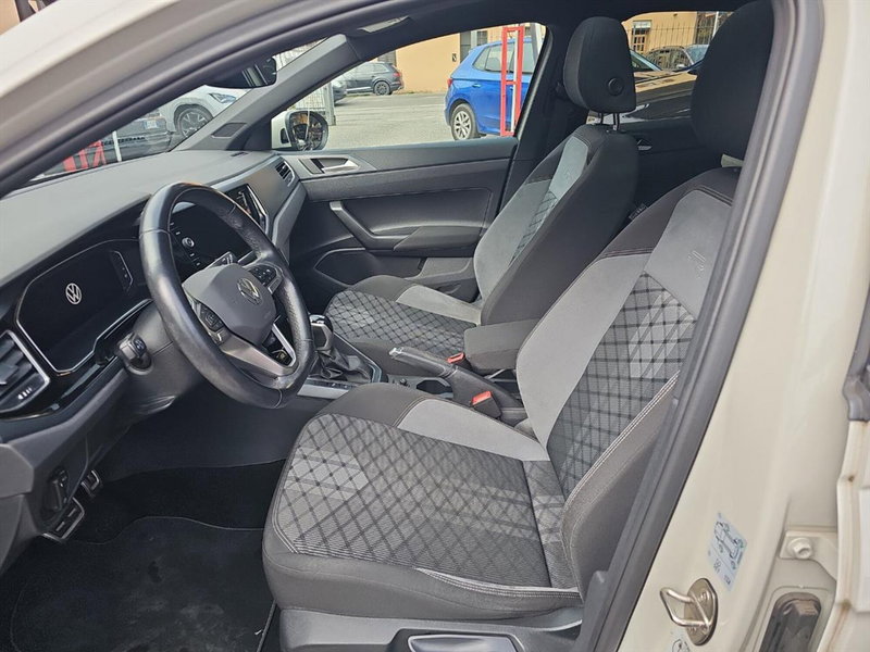 Volkswagen Taigo usata a Lecco (11)