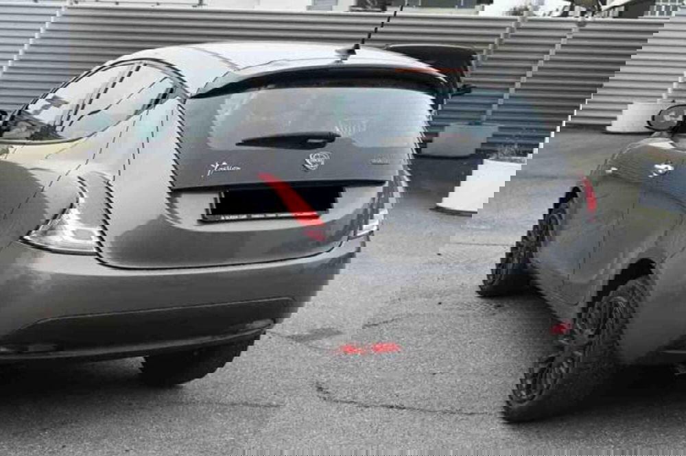 Lancia Ypsilon usata a Torino (7)