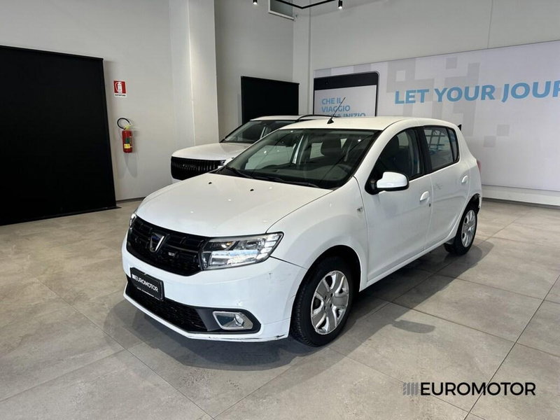 Dacia Sandero usata a Bari