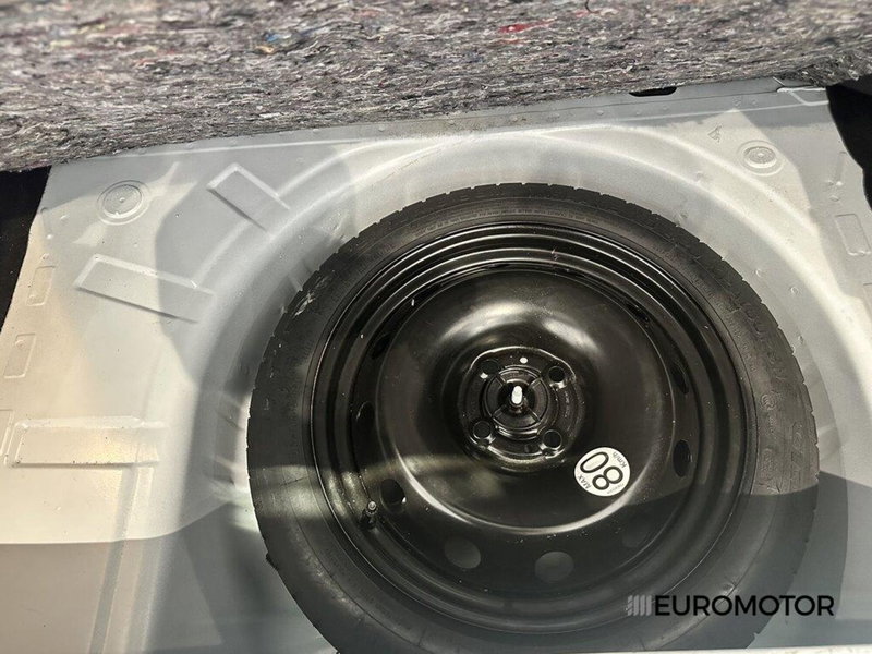 Dacia Sandero usata a Bari (10)