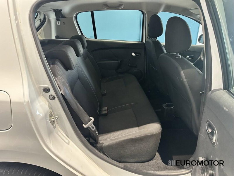 Dacia Sandero usata a Bari (15)