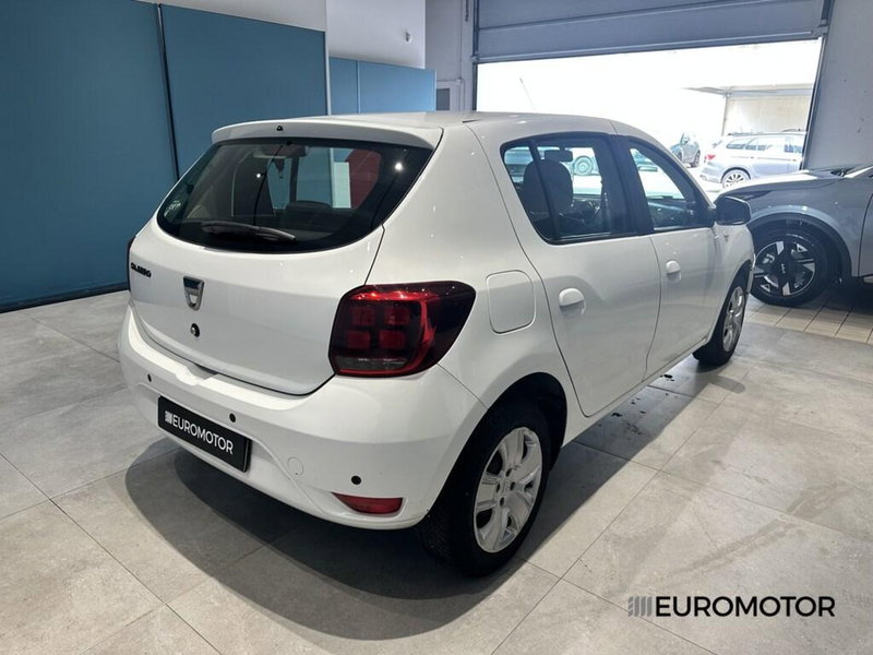 Dacia Sandero usata a Bari (5)