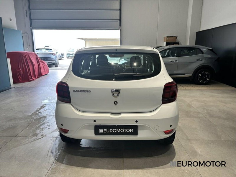 Dacia Sandero usata a Bari (6)