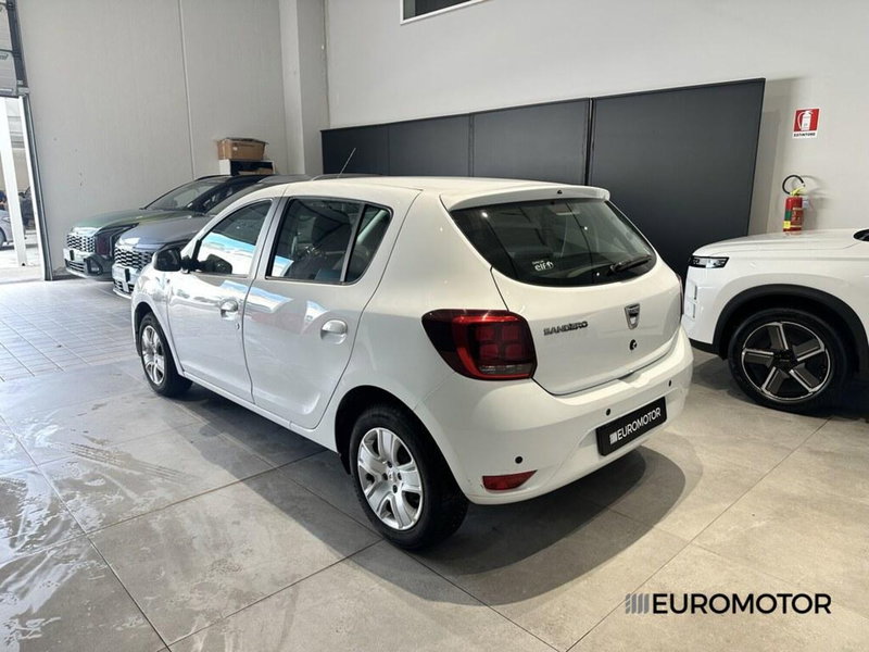 Dacia Sandero usata a Bari (7)