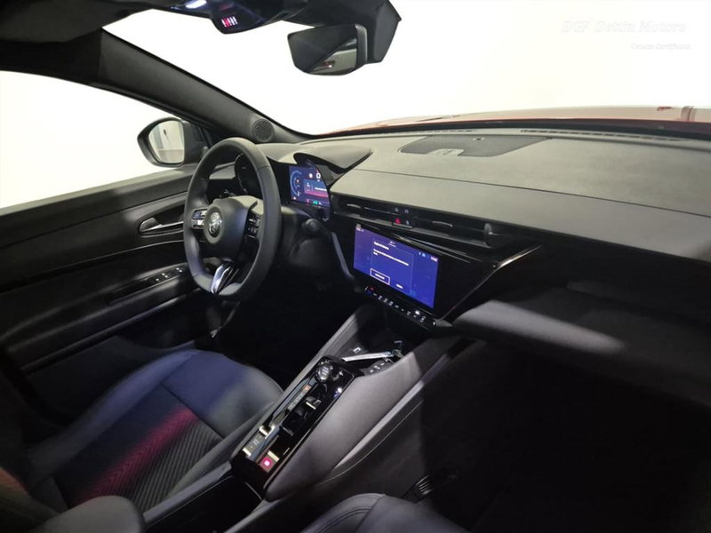 Alfa Romeo Junior nuova a Padova (14)