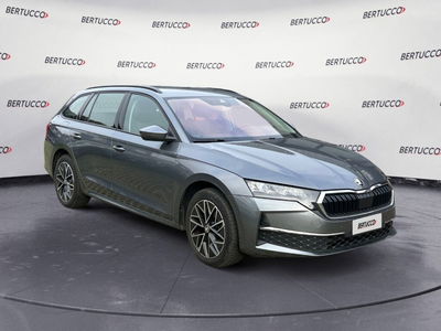 Skoda Octavia Station Wagon 2.0 TDI EVO SCR 150 CV DSG 4x4 Wagon Style del 2024 usata a Verona