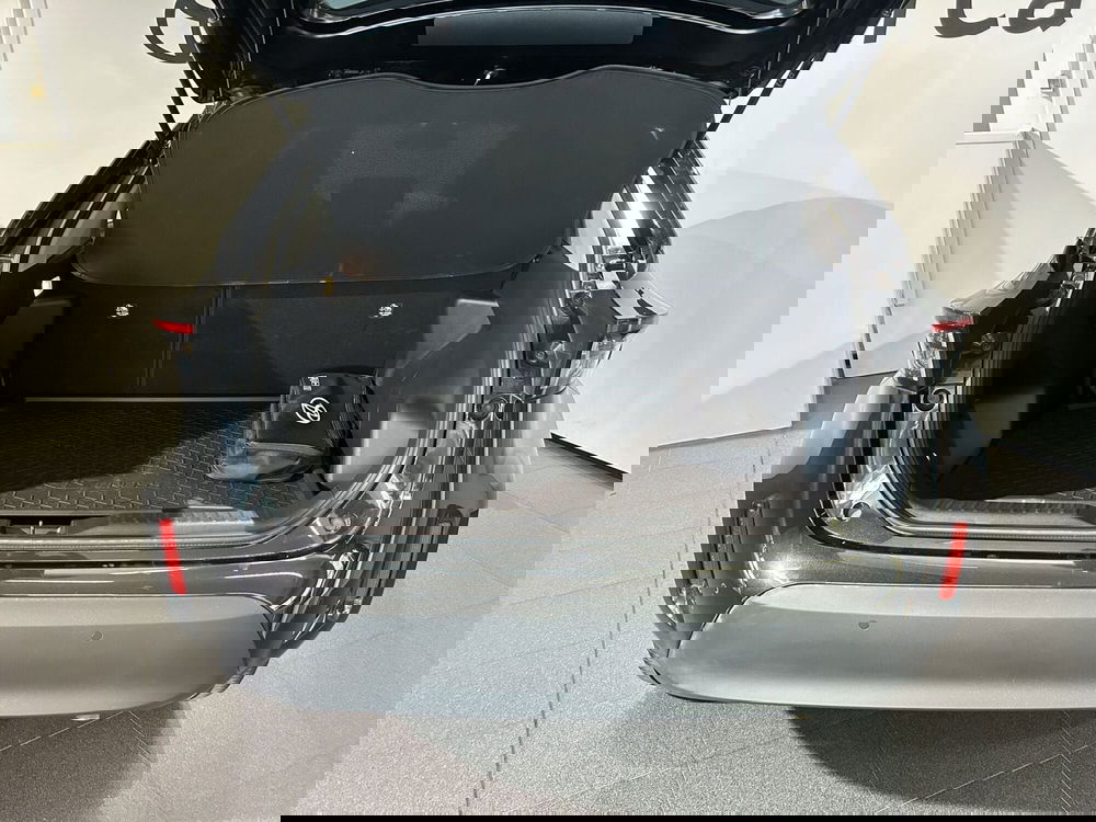 Toyota Yaris Cross usata a Milano (11)