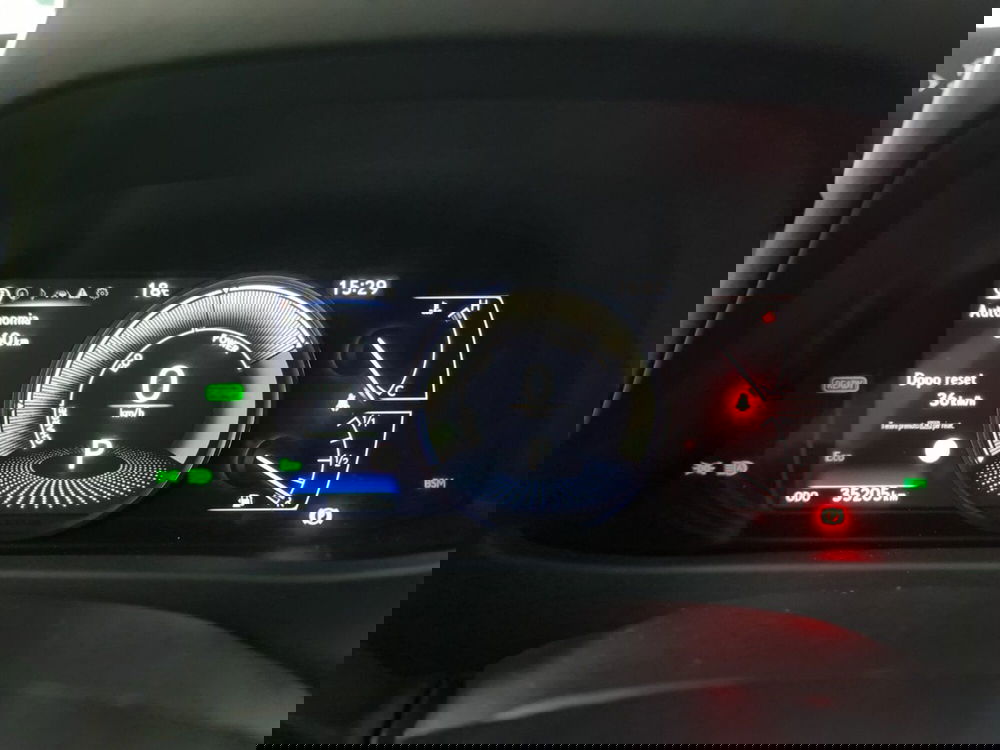 Lexus UX usata a Bologna (11)