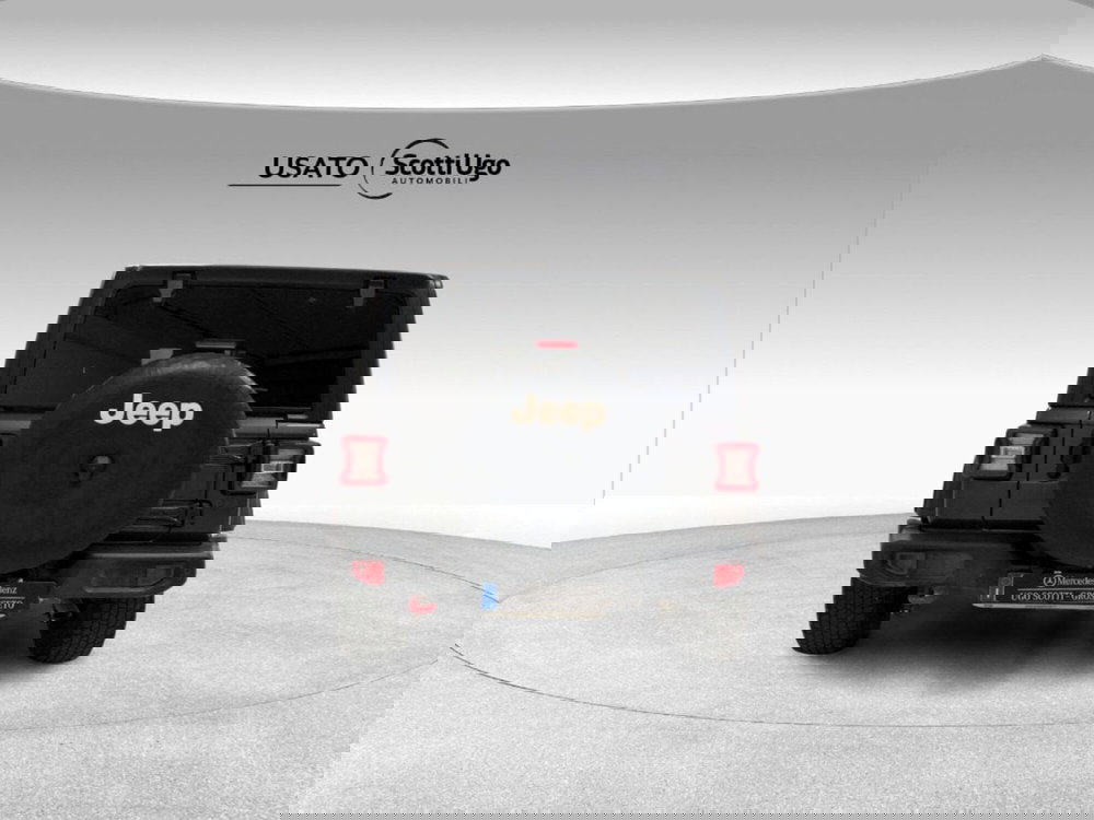 Jeep Wrangler Unlimited usata a Siena (7)