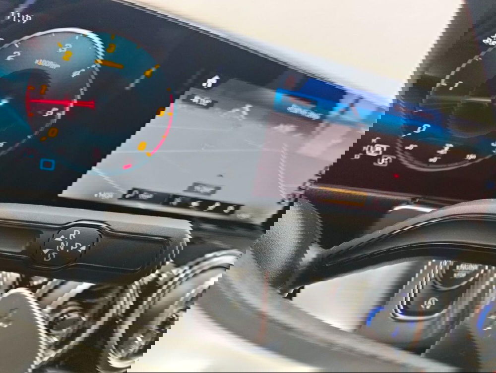 Mercedes-Benz GLB usata a Como (12)