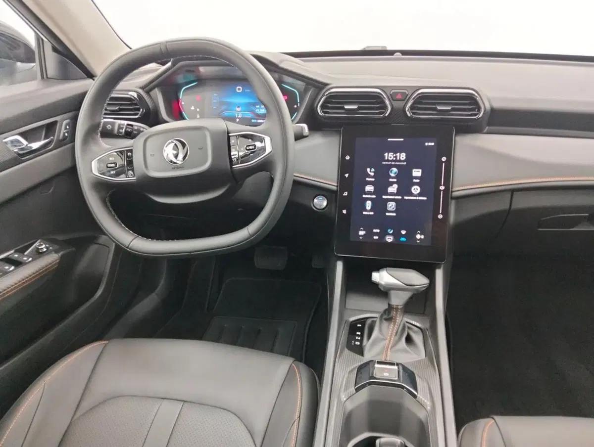 Dongfeng Shine GS  nuova a Como (11)