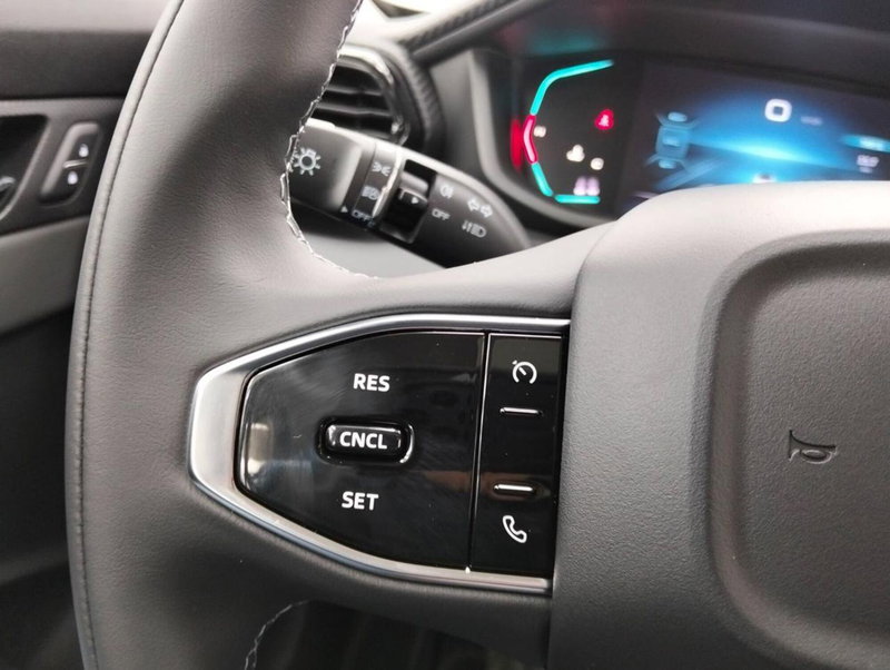 Dongfeng Shine GS  nuova a Como (12)