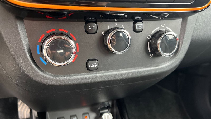 Dacia Spring usata a Parma (14)