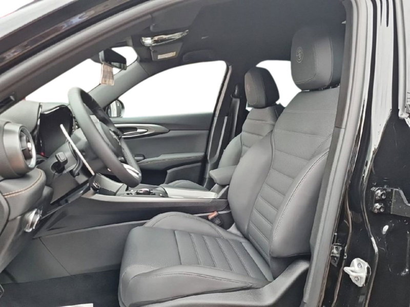 Alfa Romeo Tonale nuova a Pescara (5)