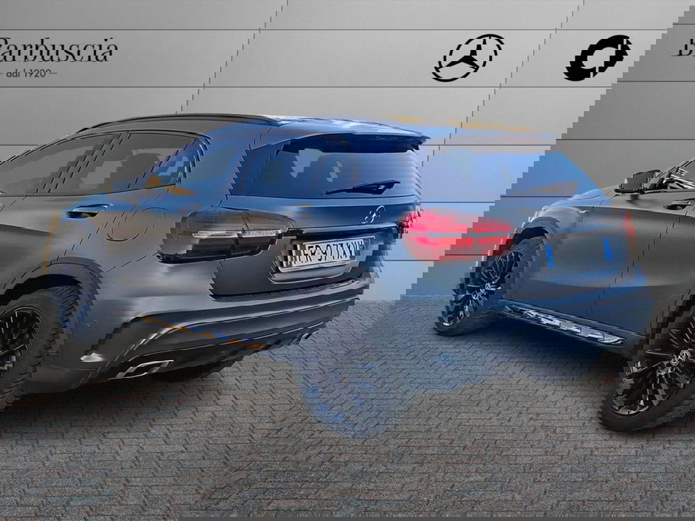 Mercedes-Benz GLA SUV usata a Pescara (4)