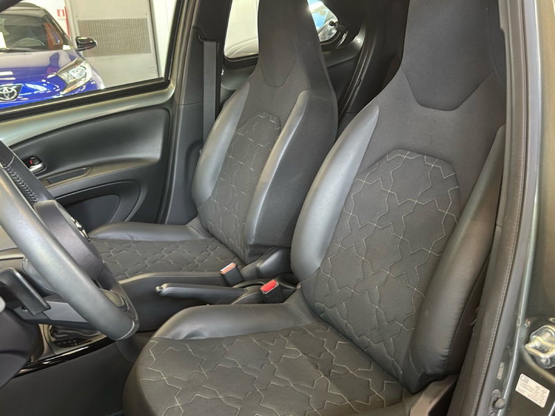 Toyota Aygo X usata a Napoli (10)