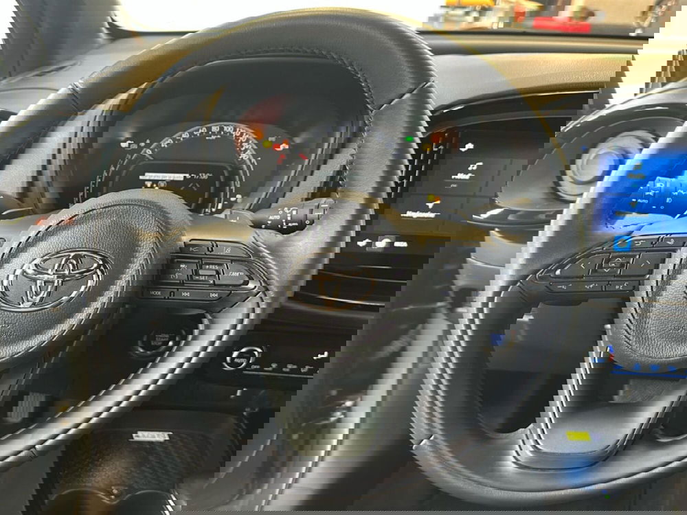 Toyota Aygo X usata a Napoli (12)